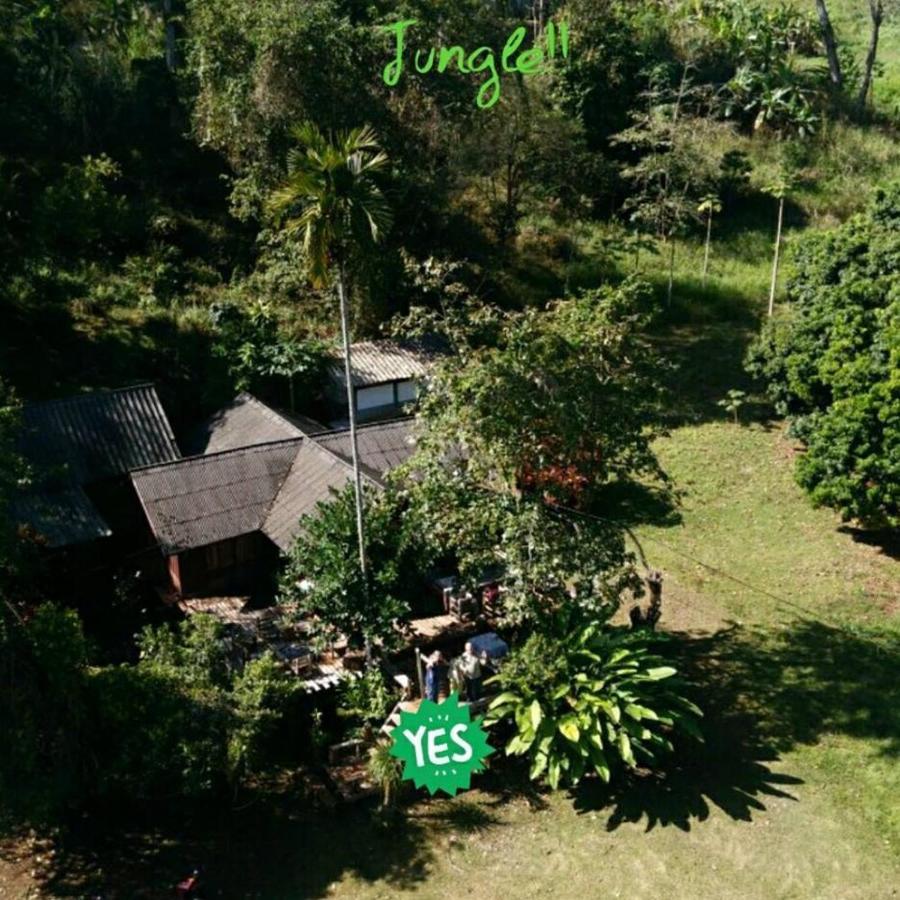 Jungle Guest House Mae Hong Son Exterior photo