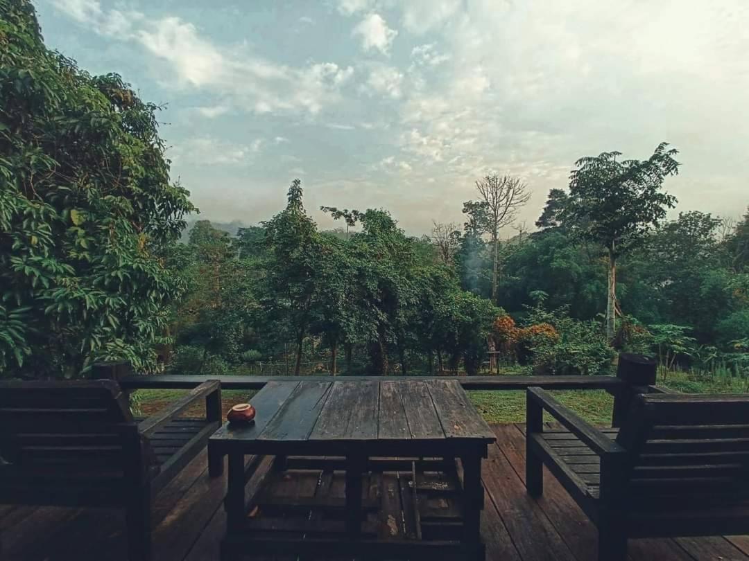 Jungle Guest House Mae Hong Son Exterior photo